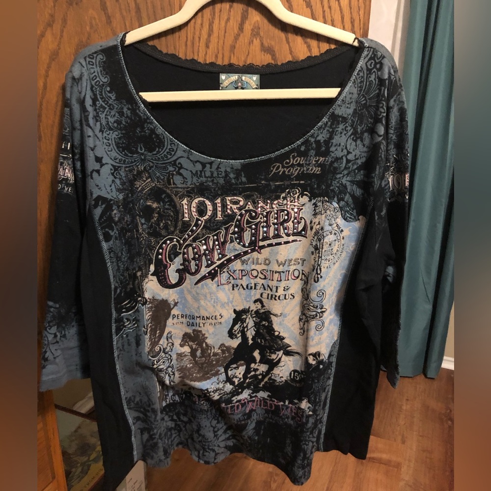 3/4 Sleeve Graphic Tees